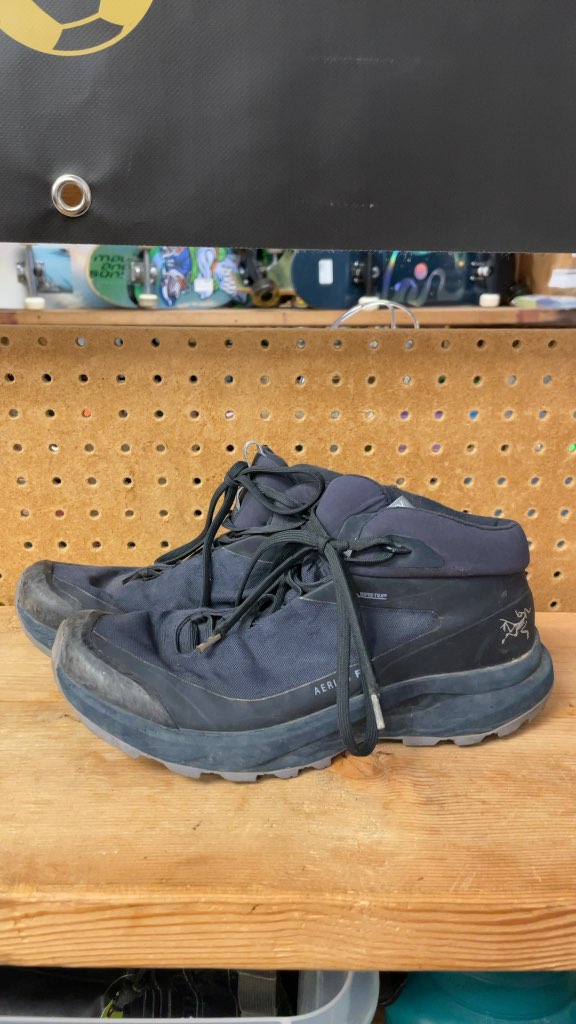 Arc'teryx Aerios FL Mid GTX Hiking Shoes - Navy - Size 7