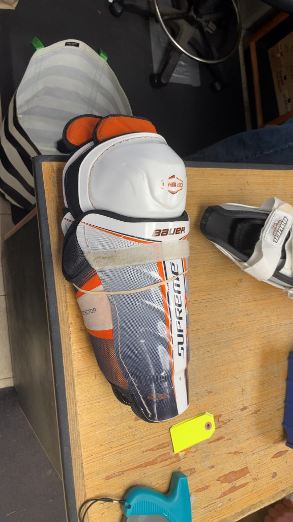 12" Bauer Supreme Hockey Shin Pads