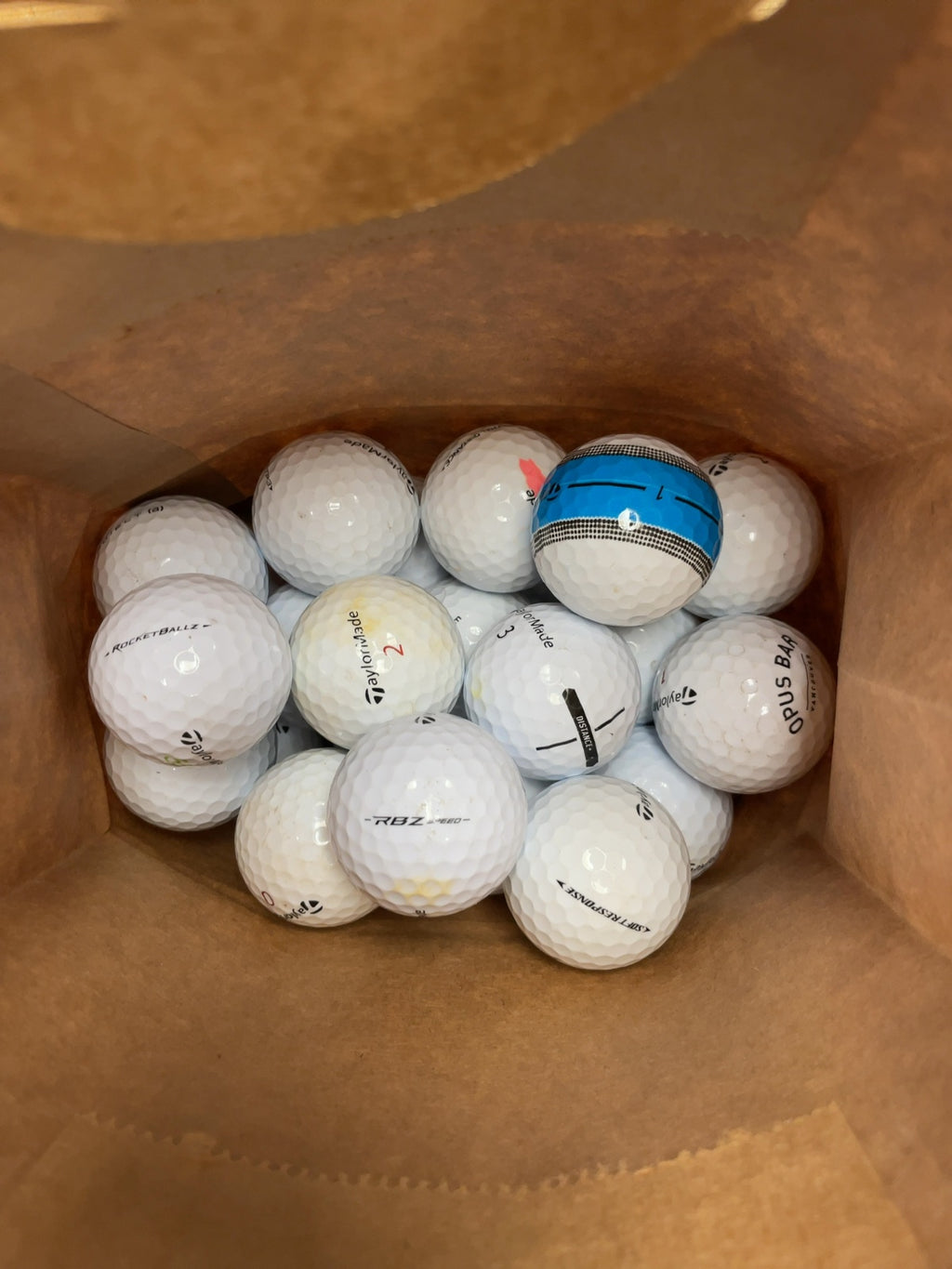 24 TaylorMade Golf Balls Mix