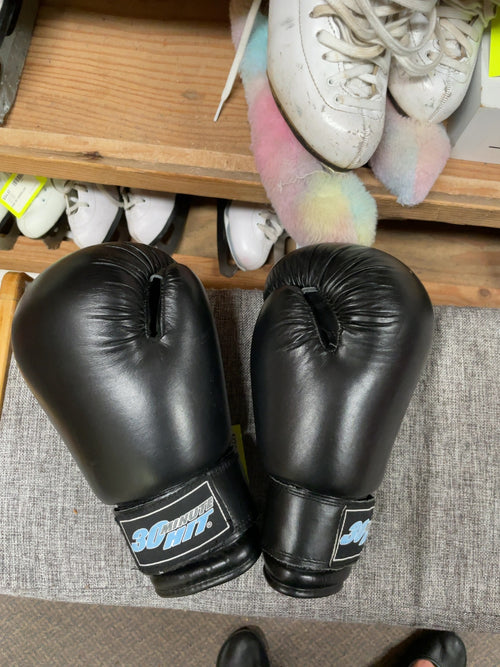 30 Minute Hit 10 oz Black Boxing Gloves
