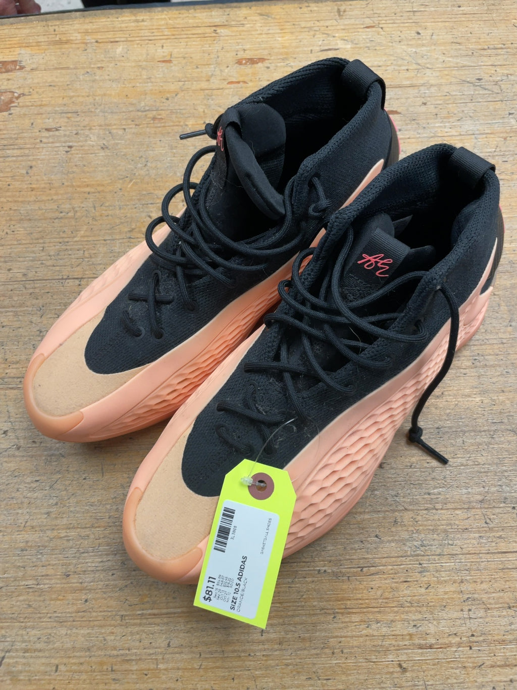Adidas AE 1 Size 10.5 US Basketball Shoes