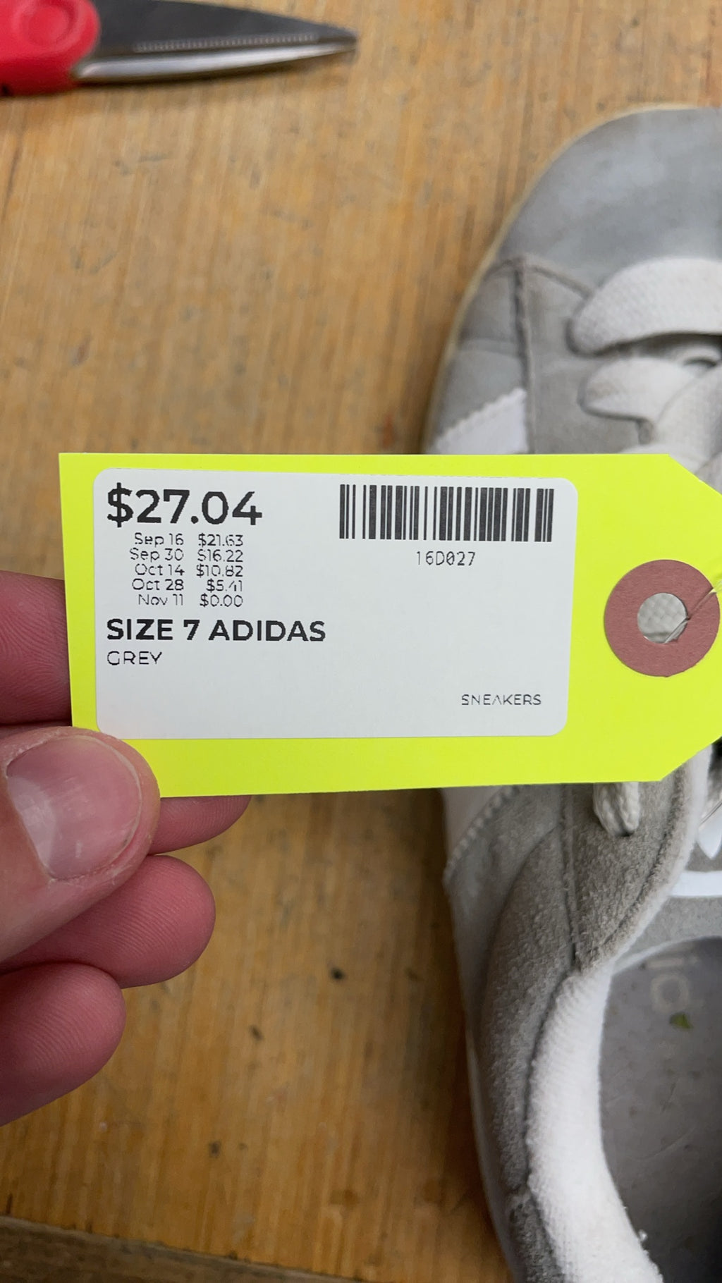 Adidas Campus Size 7 US Grey Suede Sneakers