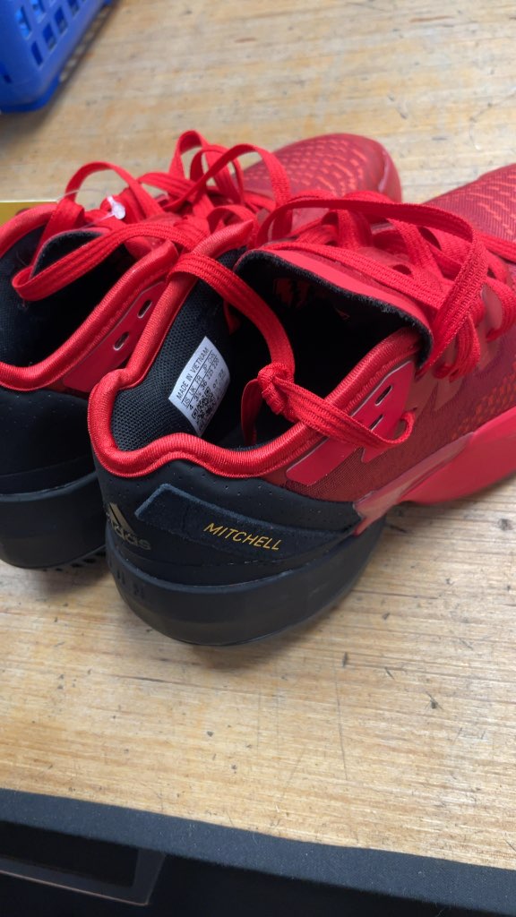 Adidas D.O.N. Issue 4 Basketball Shoes - Red - Size 4