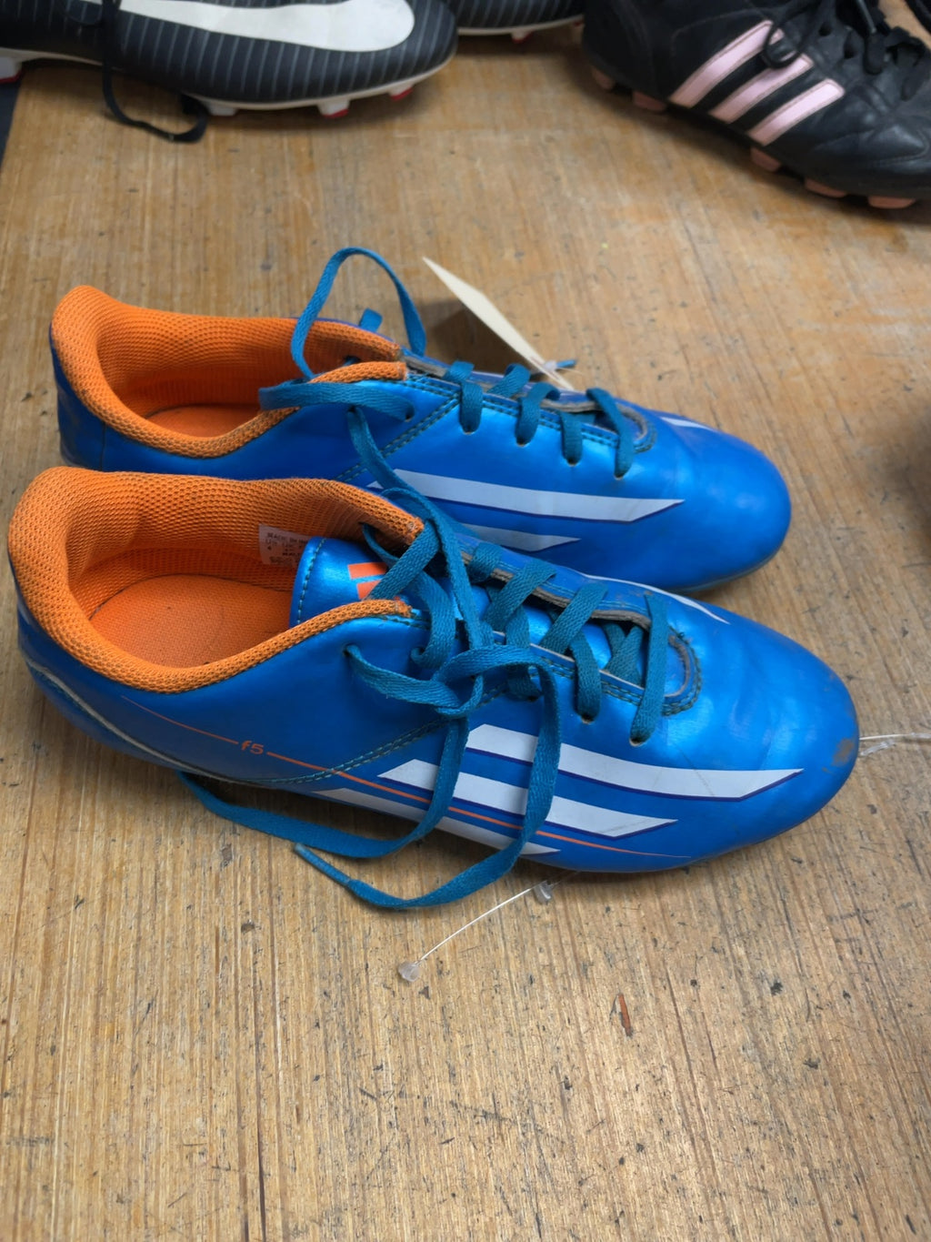 Adidas f5 Size 4 Blue/Orange Soccer Cleats