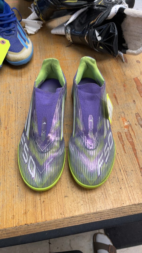 Adidas F50 Turf Soccer Shoes - Size 7.5