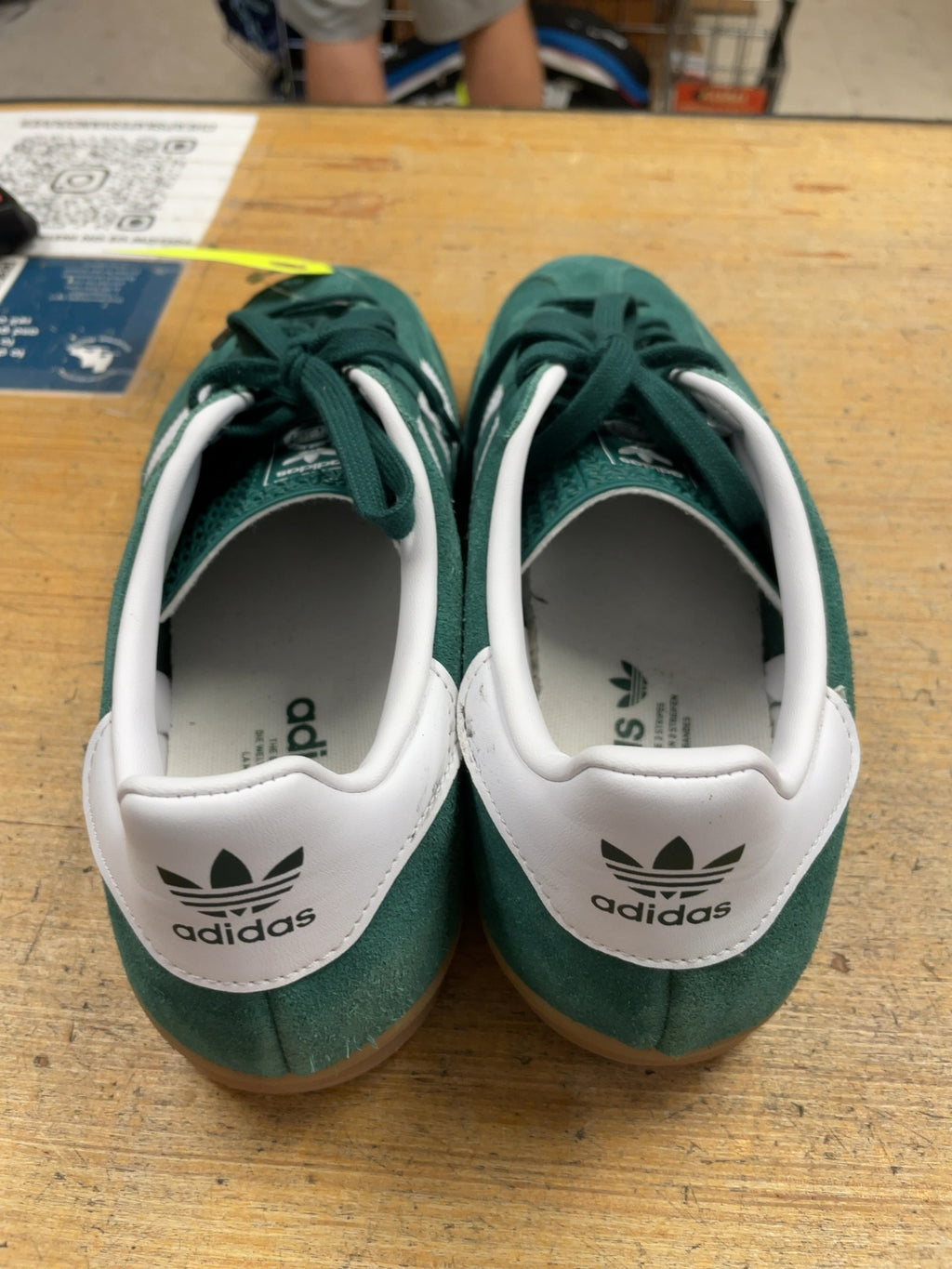 Adidas Gazelle Men's 10.5 Green/White Sneakers