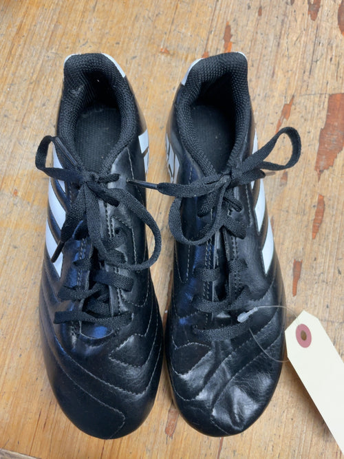 Adidas Goletto VI Size 2 US Soccer Cleats