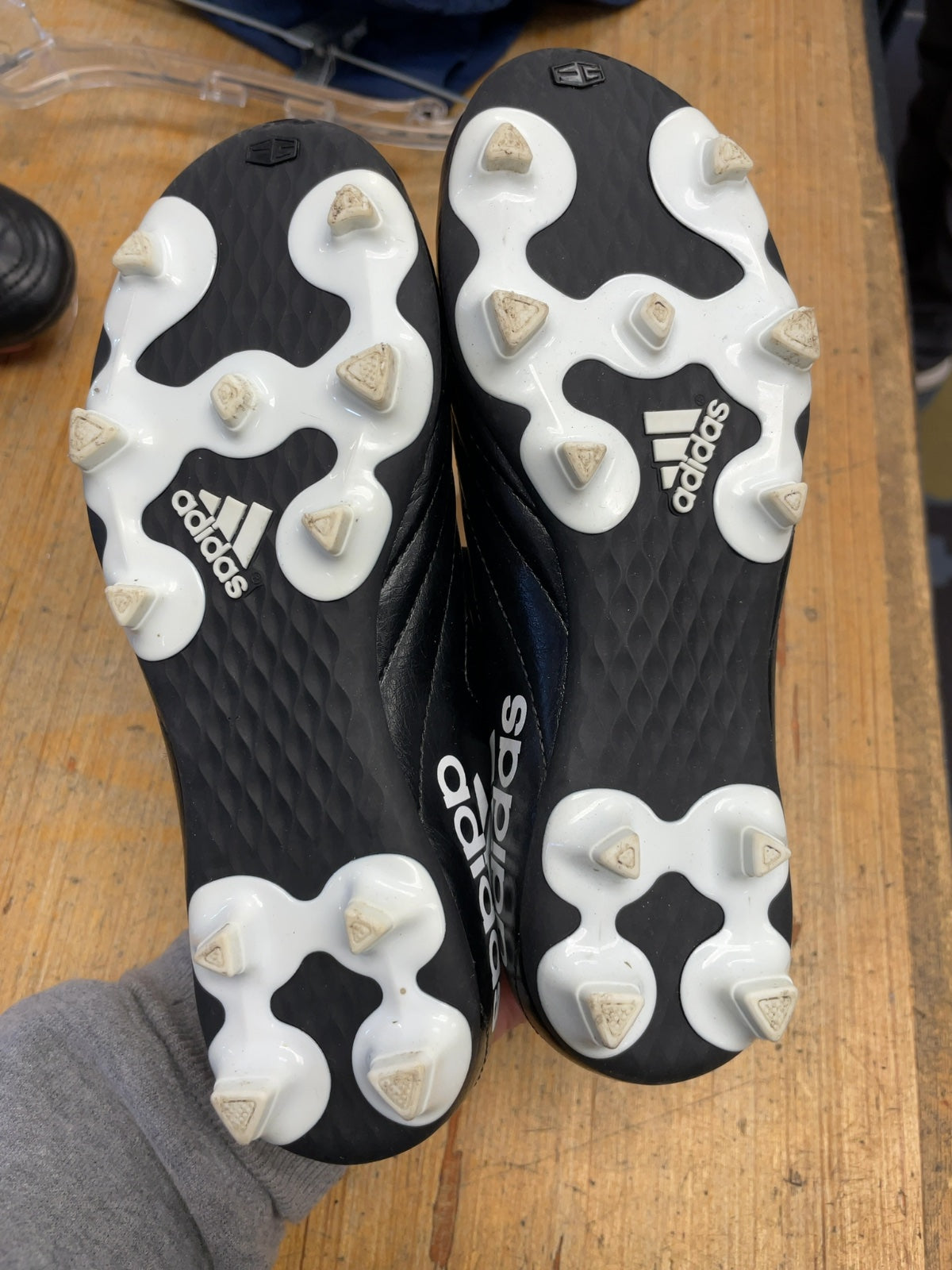 Adidas Goletto VI Size 2 US Soccer Cleats