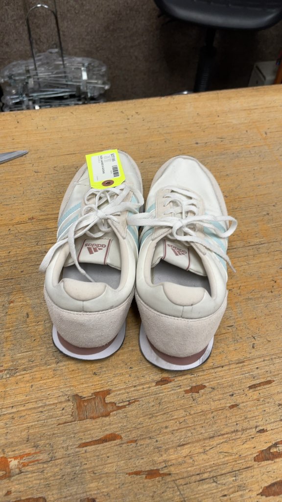Adidas Ladies Sneakers Size 8