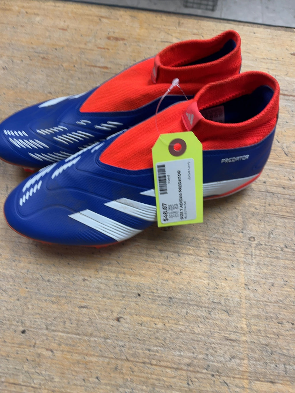Adidas Predator Size 7 Soccer Cleats