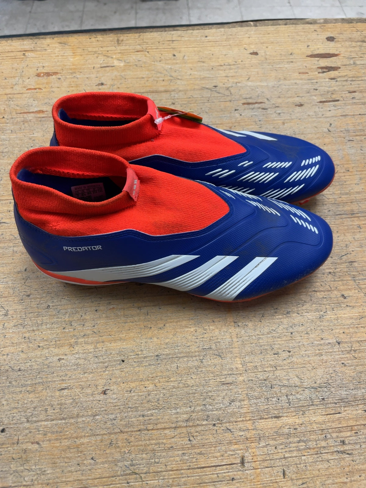 Adidas Predator Size 7 Soccer Cleats