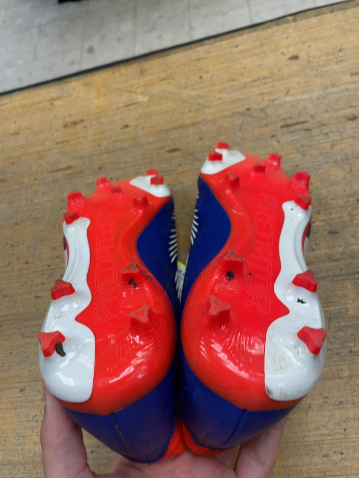 Adidas Predator Size 7 Soccer Cleats