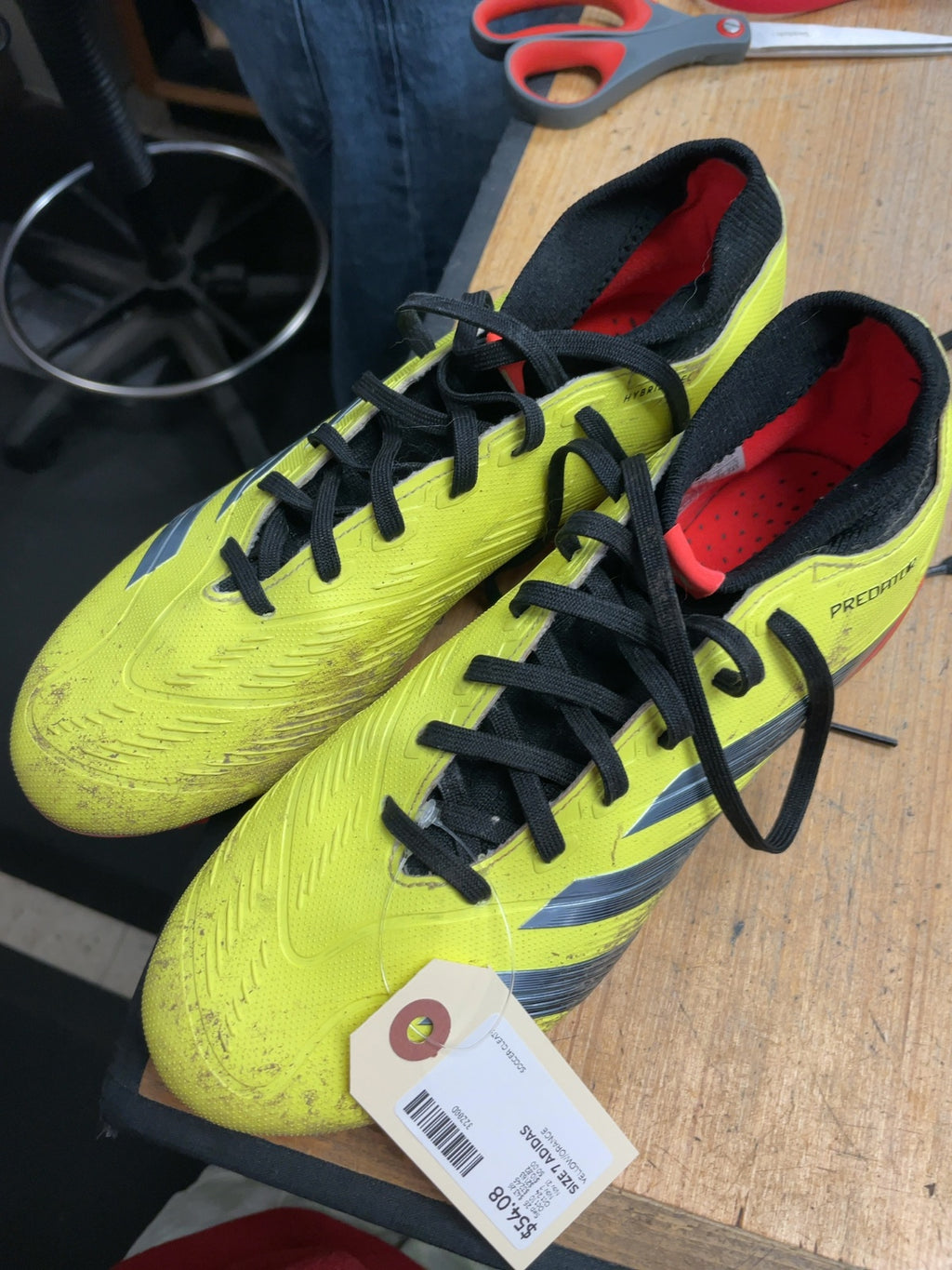 Adidas Predator Size 7 Soccer Cleats