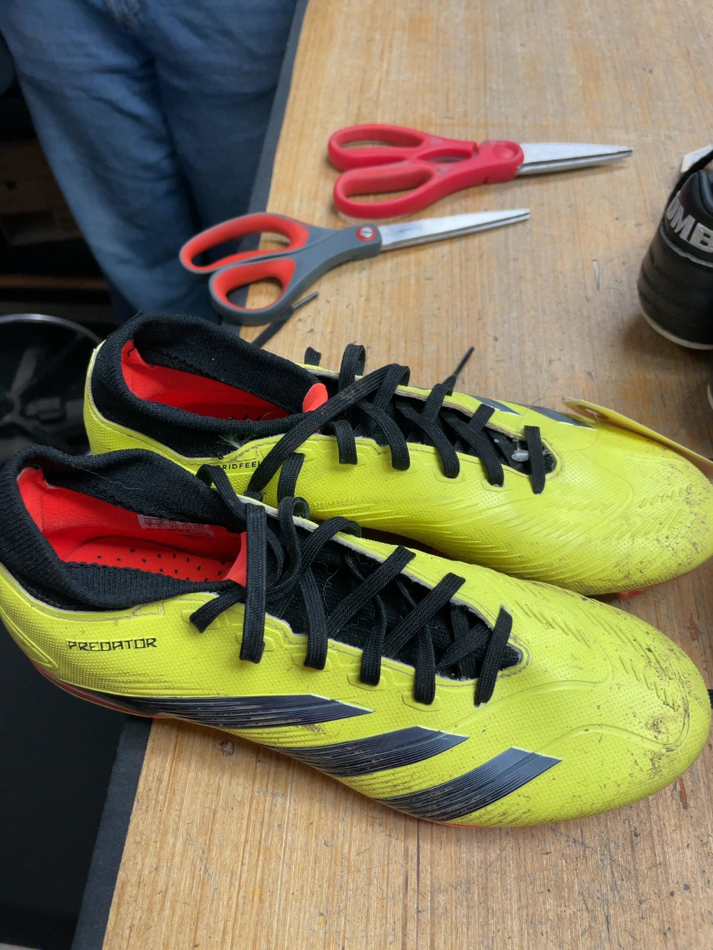 Adidas Predator Size 7 Soccer Cleats