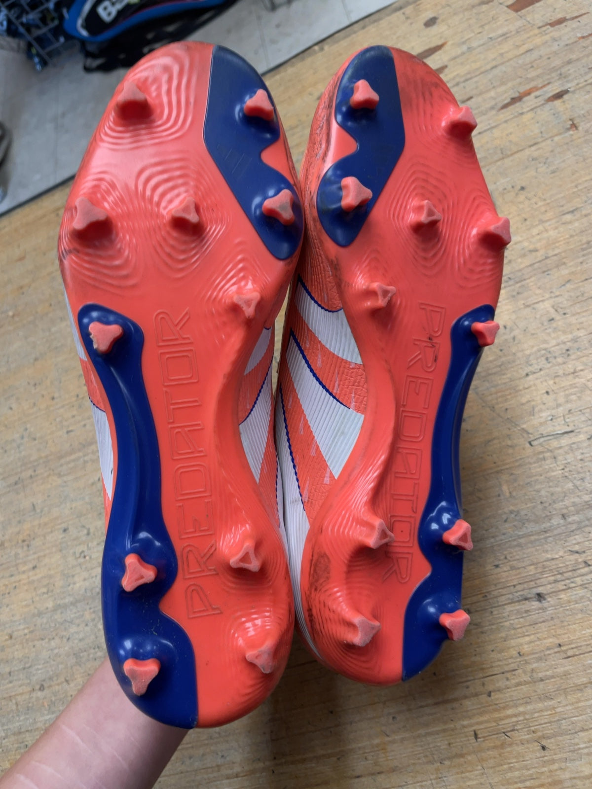 Adidas Predator Size 9.5 US Soccer Cleats