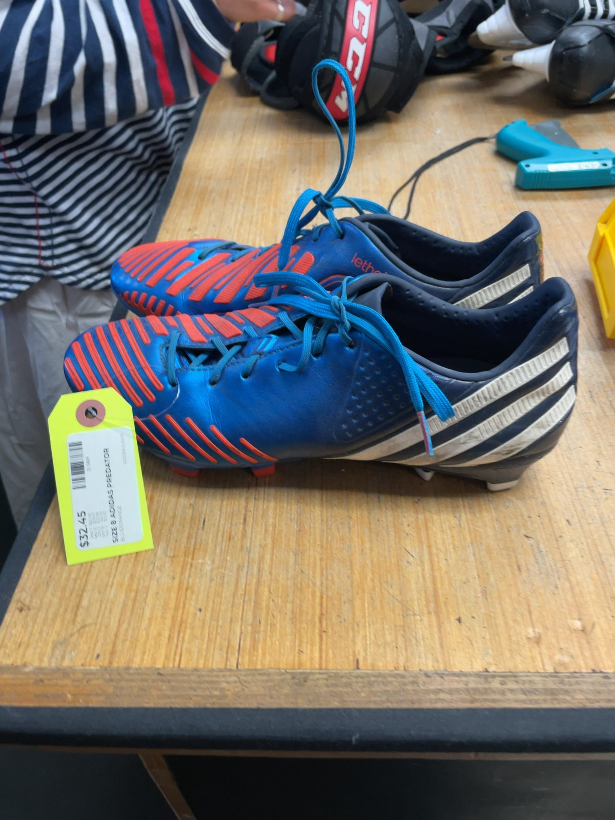 Adidas Predator Soccer Cleats - Size 8