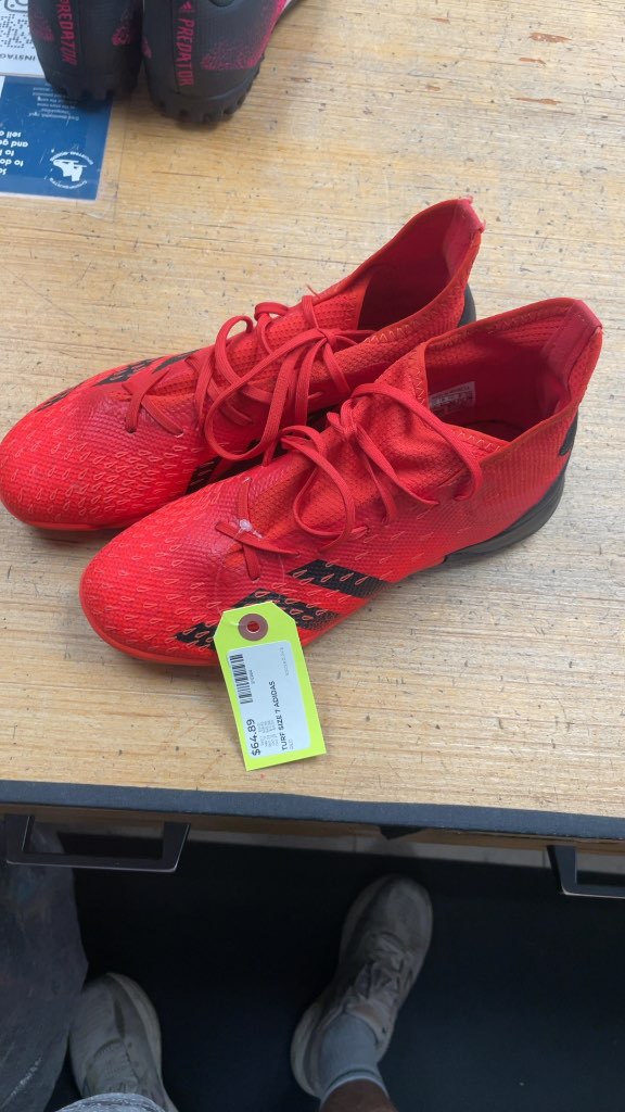 Adidas Predator Soccer Turf Shoes - Size 7