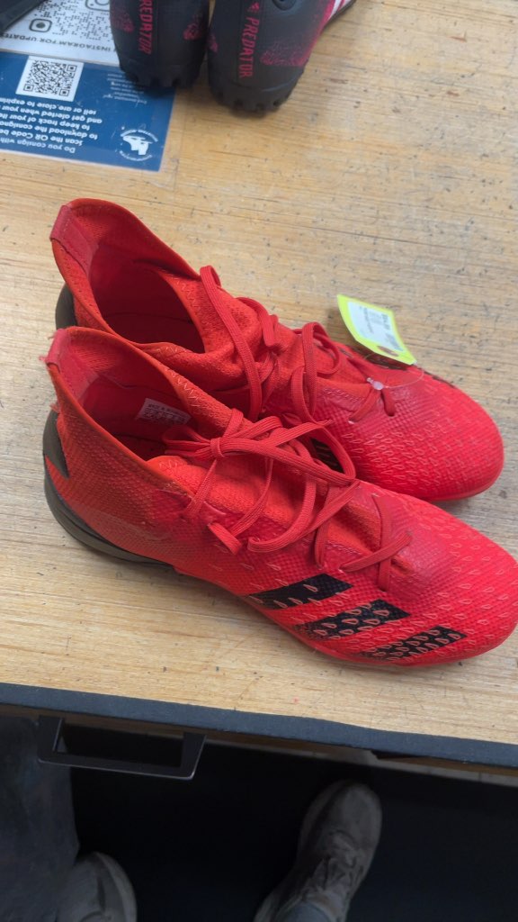 Adidas Predator Soccer Turf Shoes - Size 7