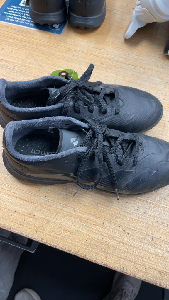 Adidas Predator Turf Soccer Cleats - Size 5.5 - Black