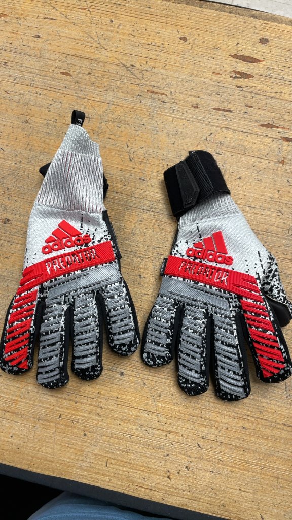 Adidas Predator URG 2.0 Goalie Gloves - Size 7