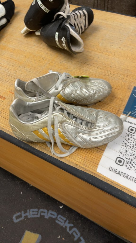 Adidas Silver/Gold Soccer Cleats Size 4