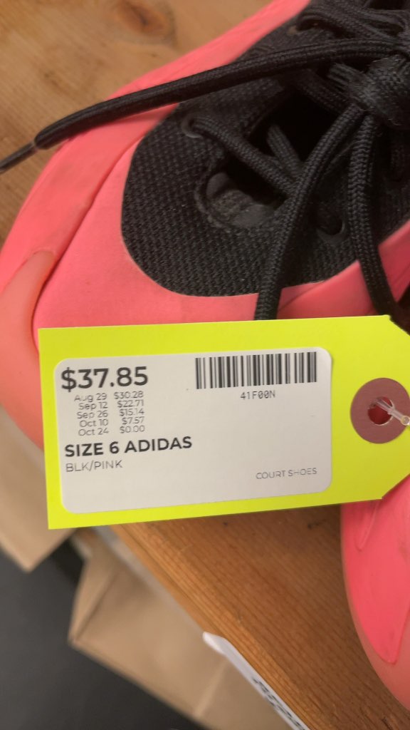 Adidas Size 6 Black/Pink Court Shoes