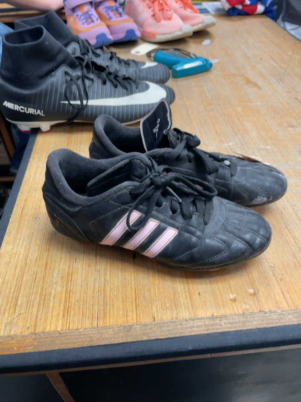 Adidas Soccer Cleats Size 4 Black/Pink