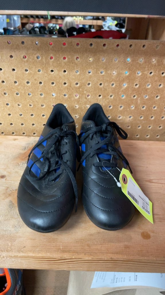 Adidas Soccer Cleats Size 5