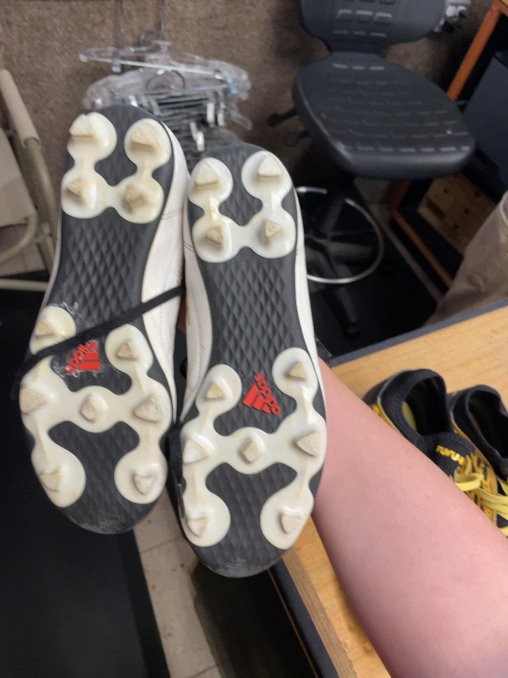 Adidas Soccer Cleats Size 6 White/Gold