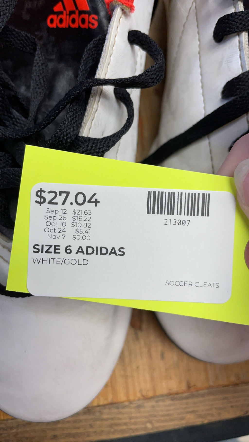 Adidas Soccer Cleats Size 6 White/Gold