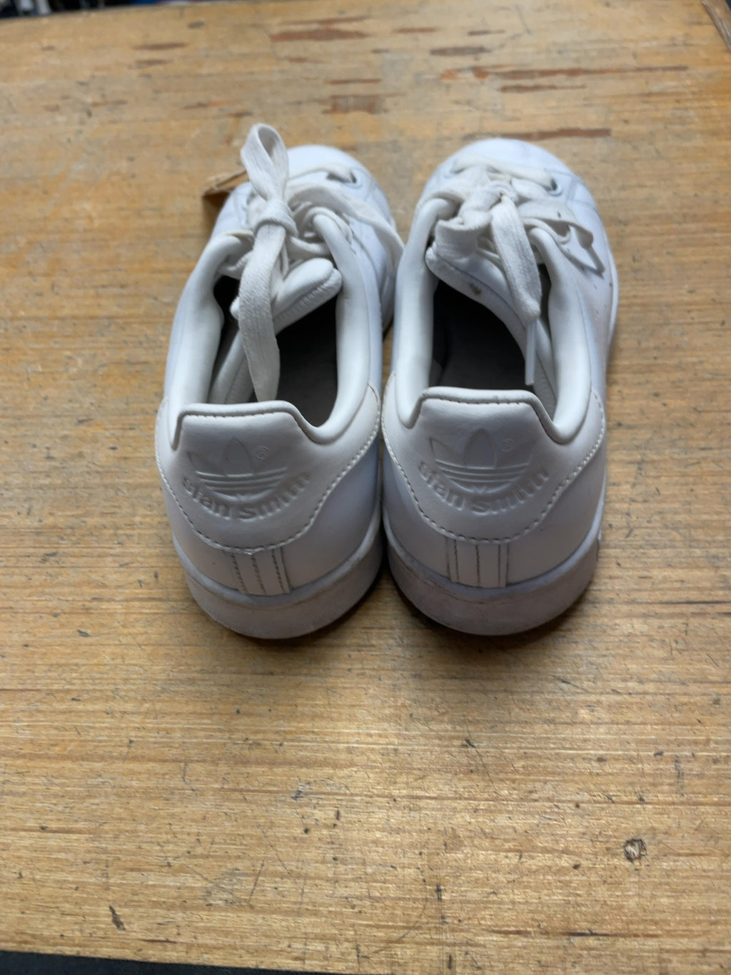 Adidas Stan Smith Size 5 US White Sneakers