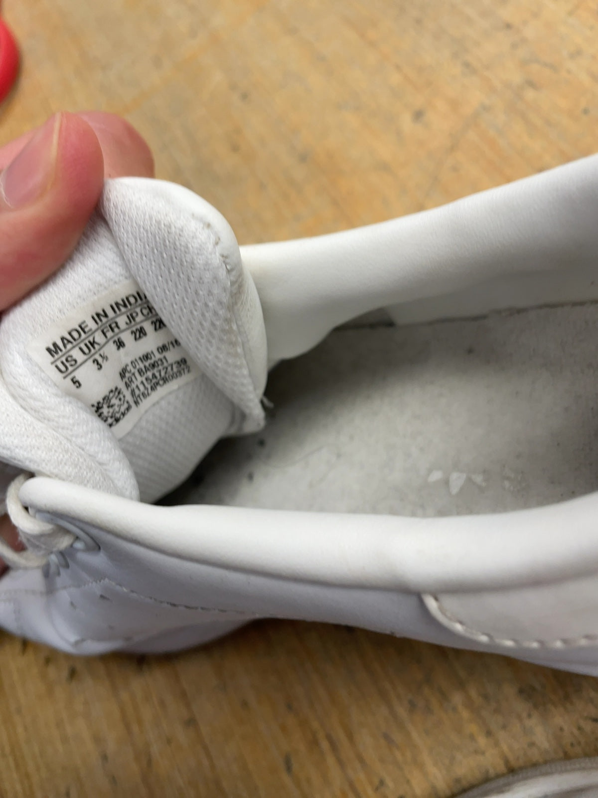 Adidas Stan Smith Size 5 US White Sneakers