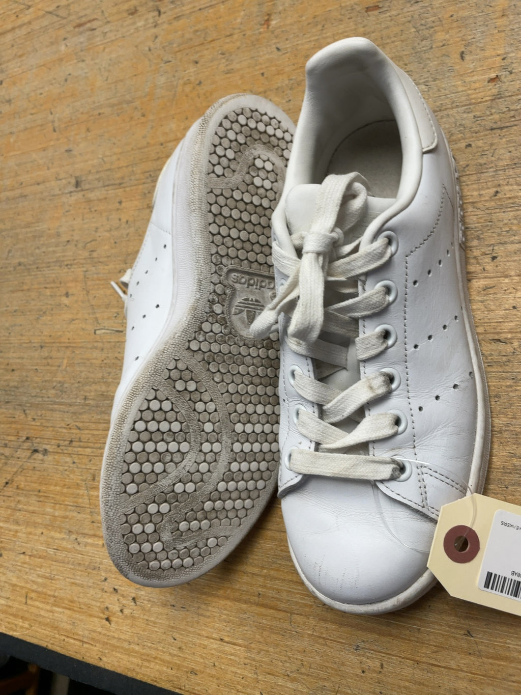 Adidas Stan Smith Size 5 US White Sneakers