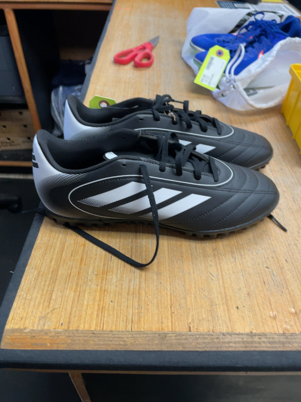 Adidas Turf Size 8 Soccer Cleats