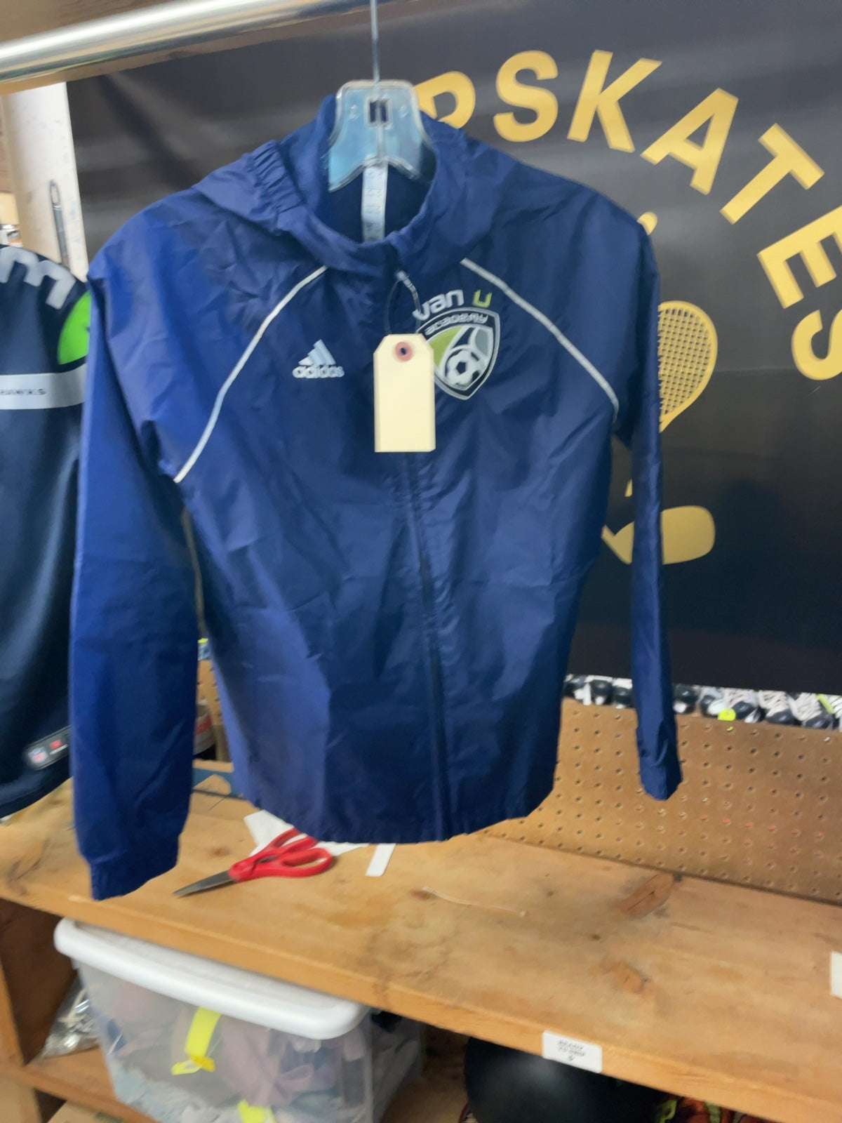 Adidas Van U Academy Size 9-10Y Soccer Jacket