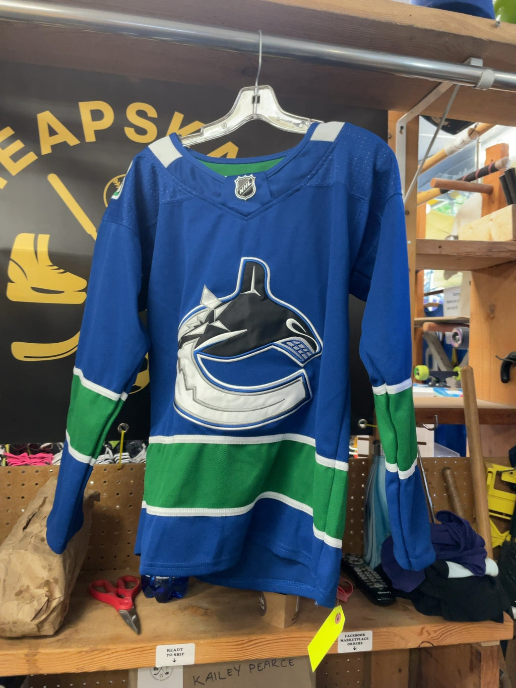 Adidas Vancouver Canucks Junior Hockey Jersey