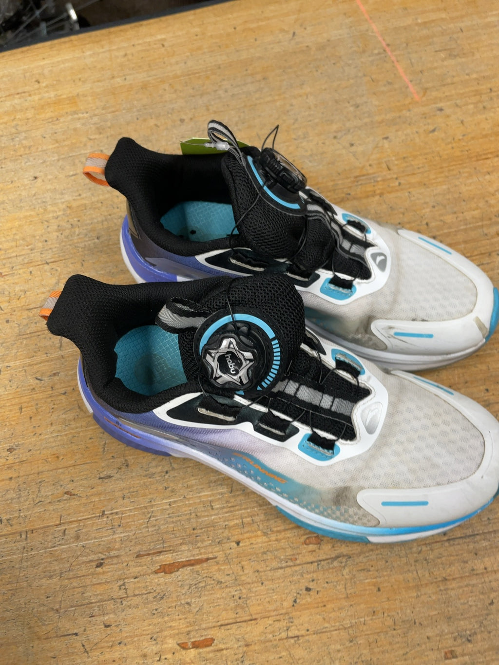 Anta Habu Dial Running Shoes Size 4 Multi-color