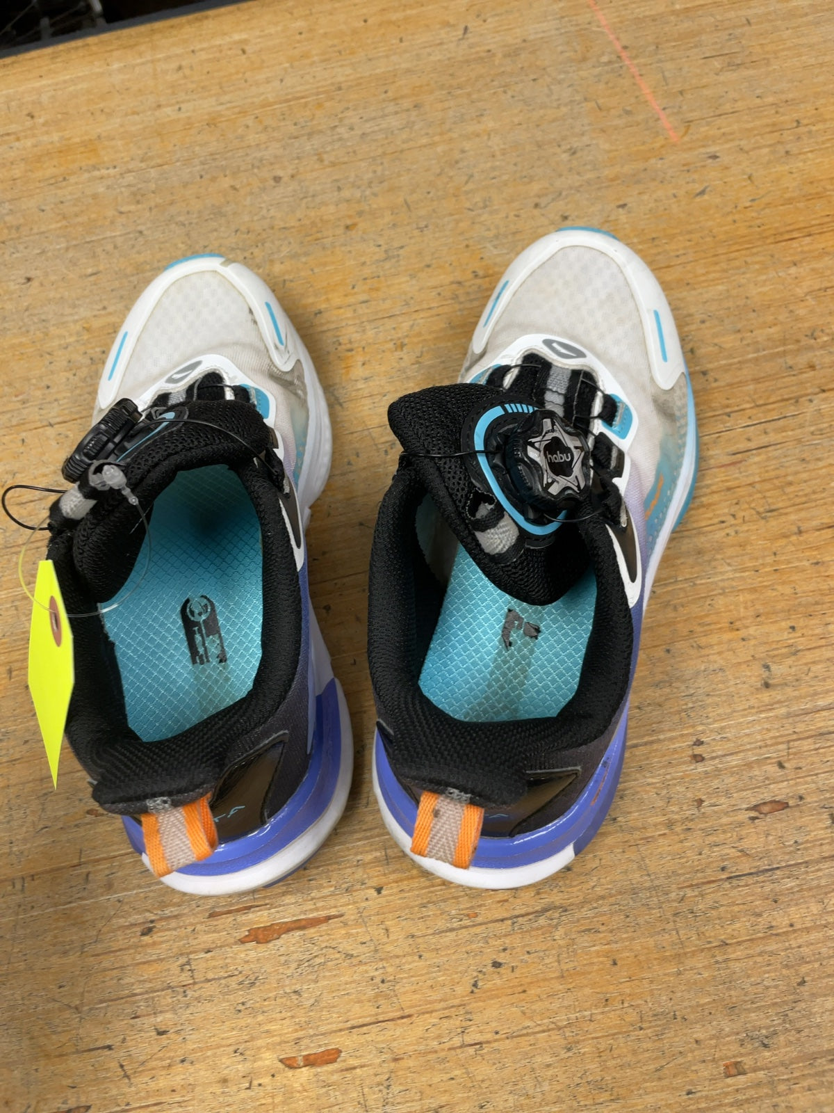 Anta Habu Dial Running Shoes Size 4 Multi-color