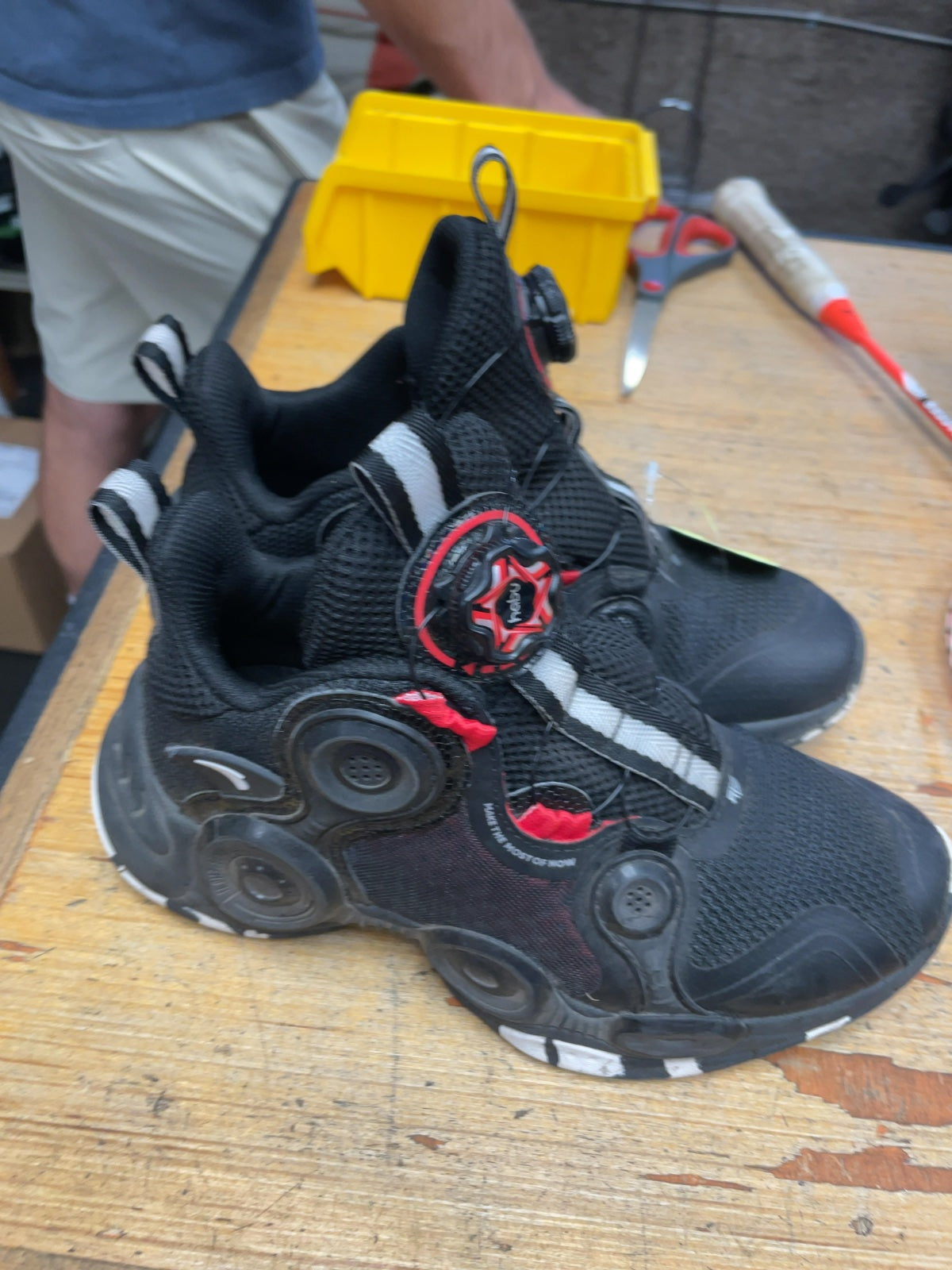 Anta Habu Kids Running Shoes - Size 4
