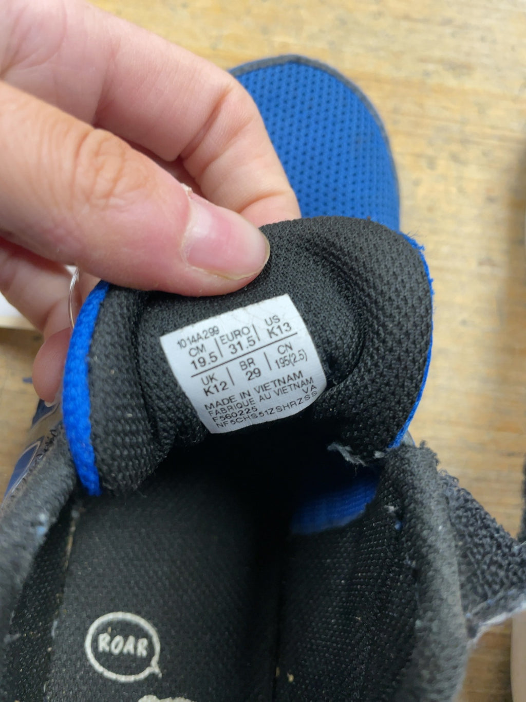 Asics 1014A299 Runners Size K13 Blue