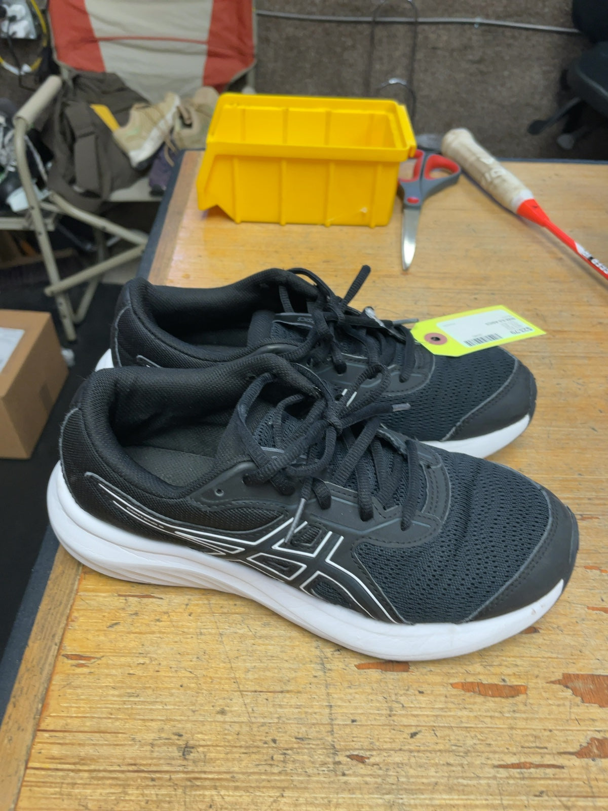 ASICS Contend 8 Running Shoes - Size 5.5