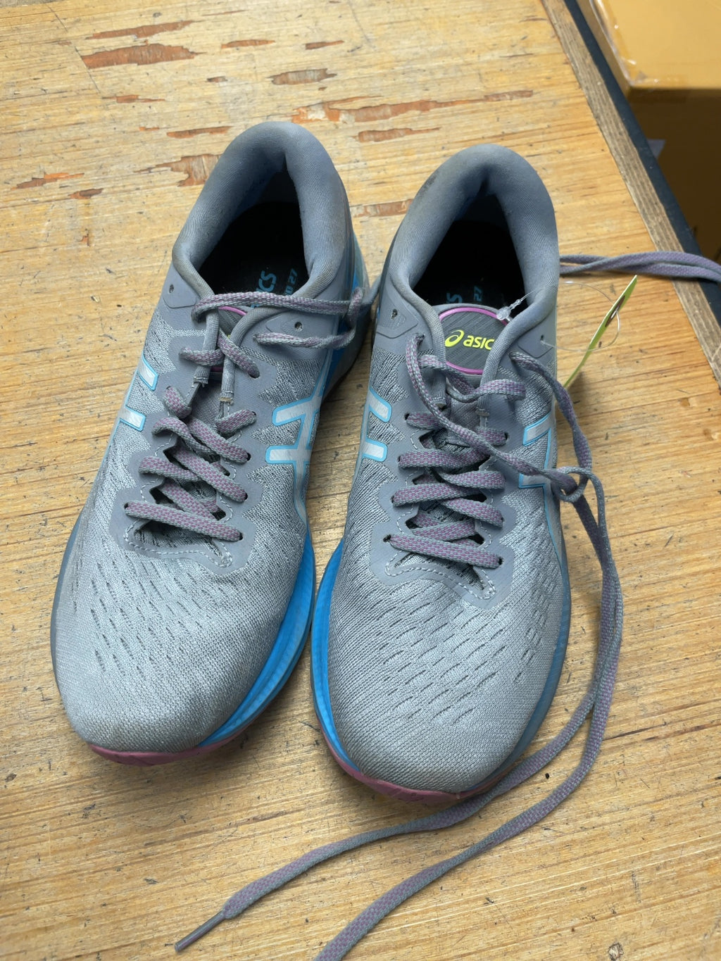 Asics Gel-Kayano 27 Size 9 US Grey Running Shoes