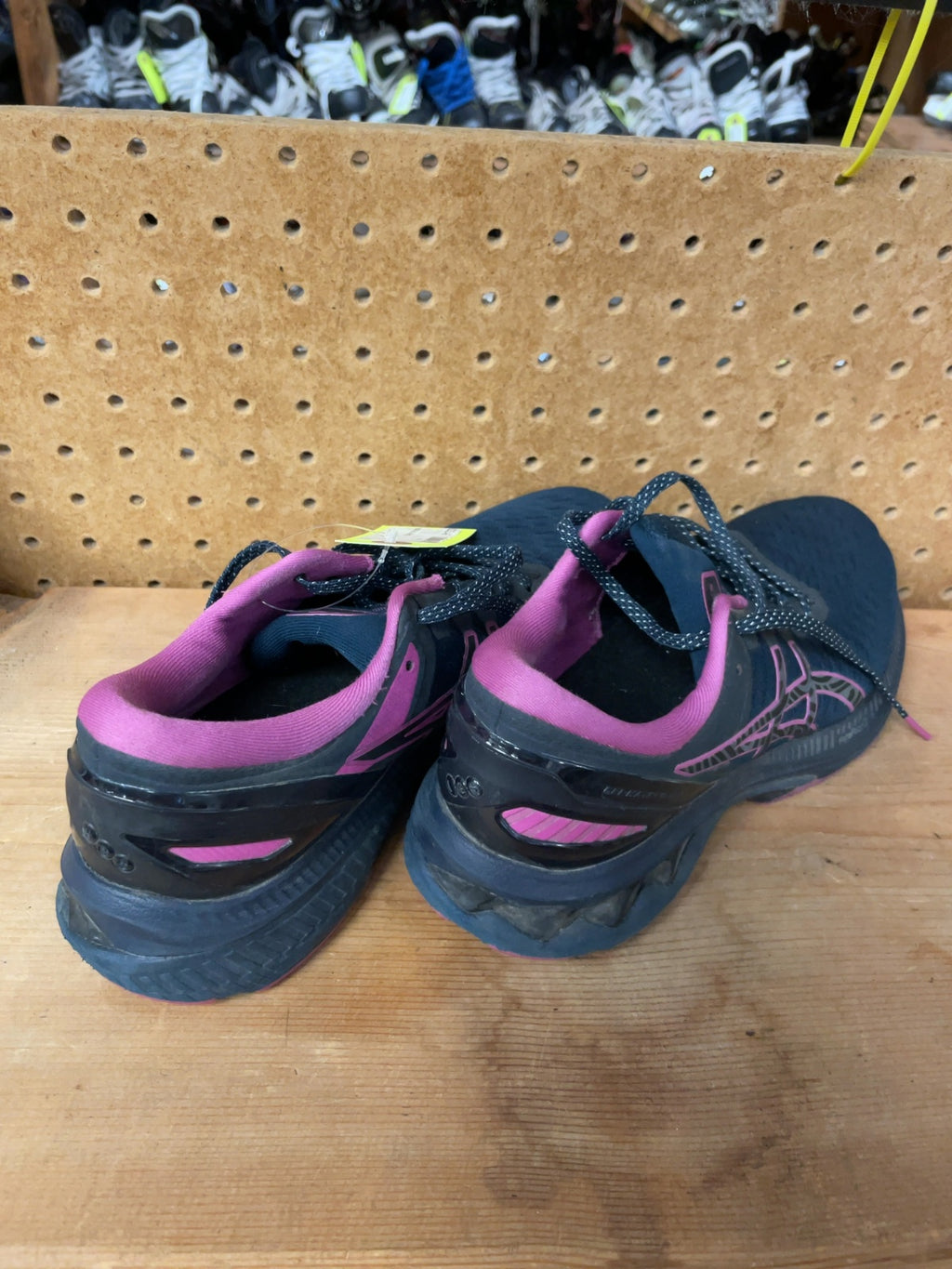 ASICS Gel-Kayano 28 Size 8.5 Blue Running Shoes