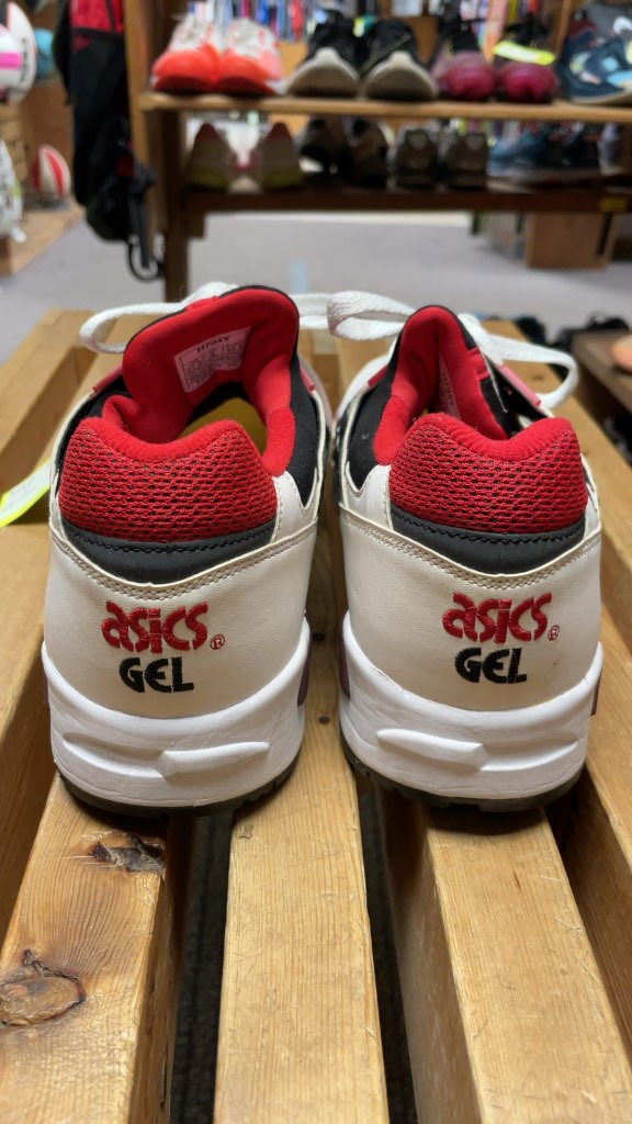 Asics Gel Running Shoes Size 9 White/Red