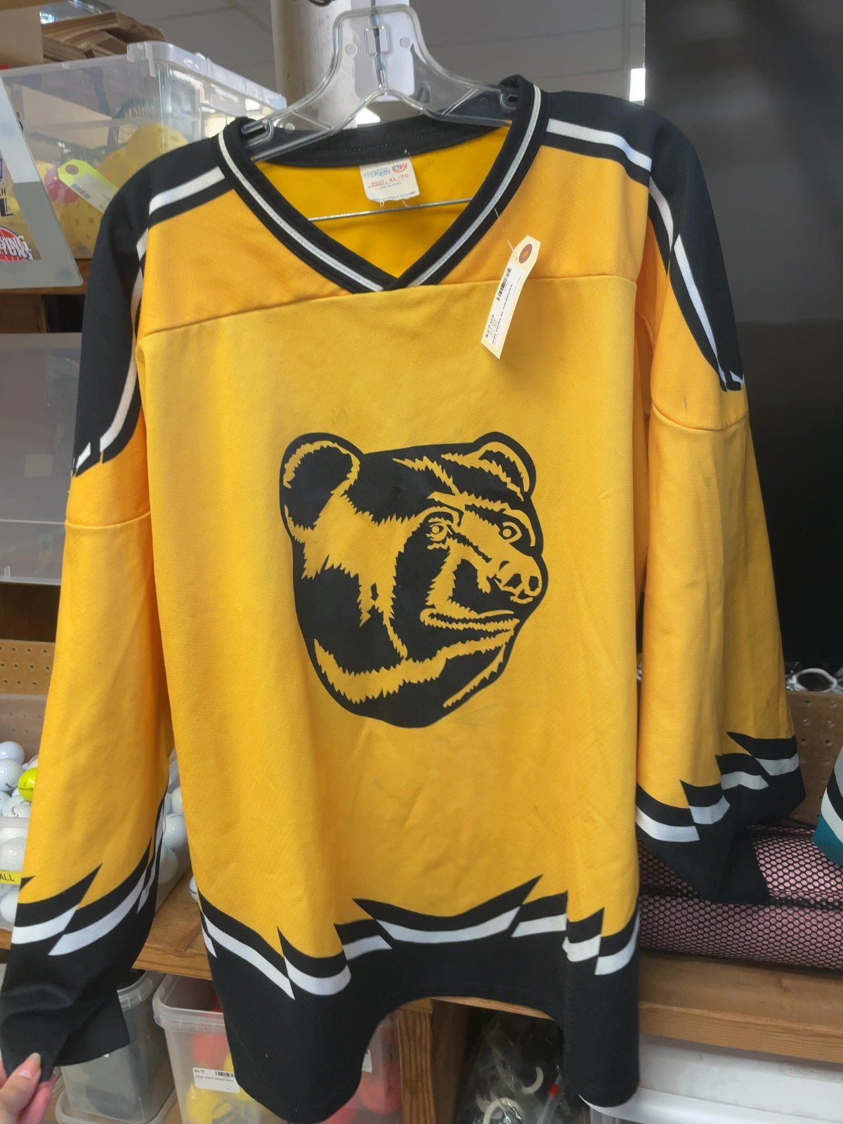 Athletic Knit Grizzlies Mens XL Hockey Jersey Yellow/Black #22