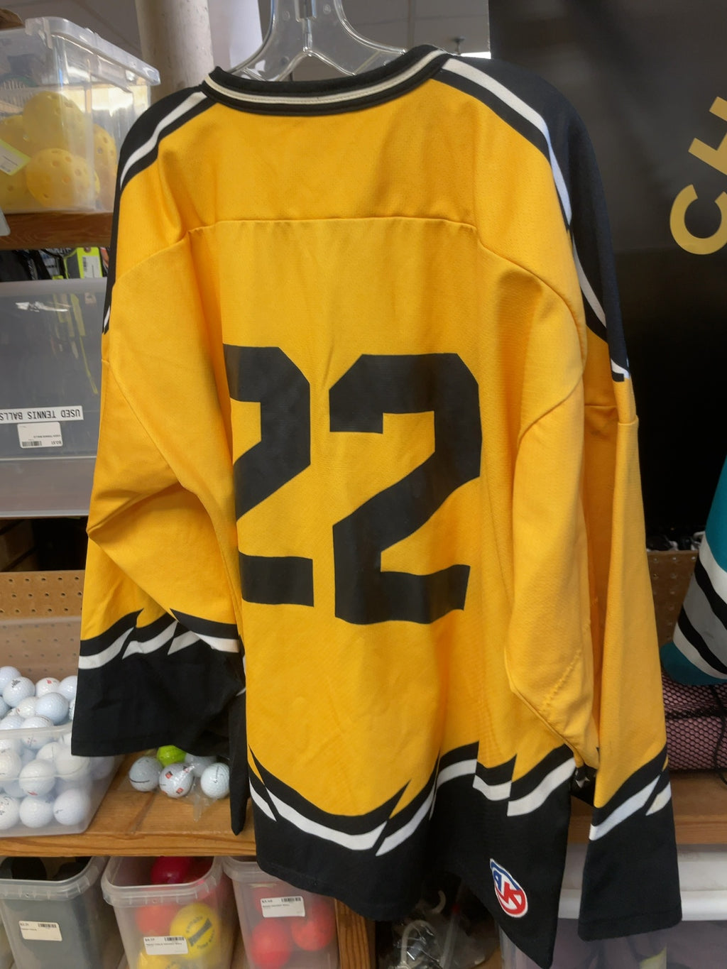 Athletic Knit Grizzlies Mens XL Hockey Jersey Yellow/Black #22