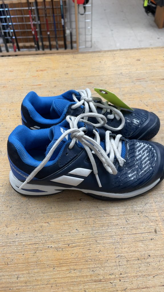 Babolat Court Shoes Size 4.5 Blue/Navy