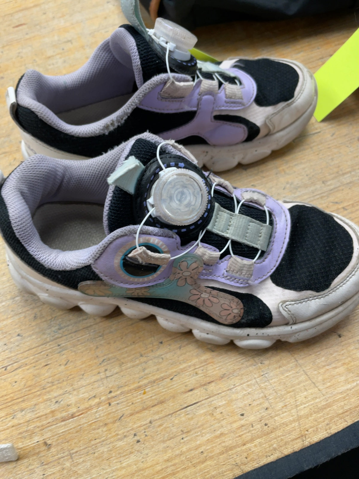 Balabala Sneakers Size 5 Dial-Lace White/Black/Purple