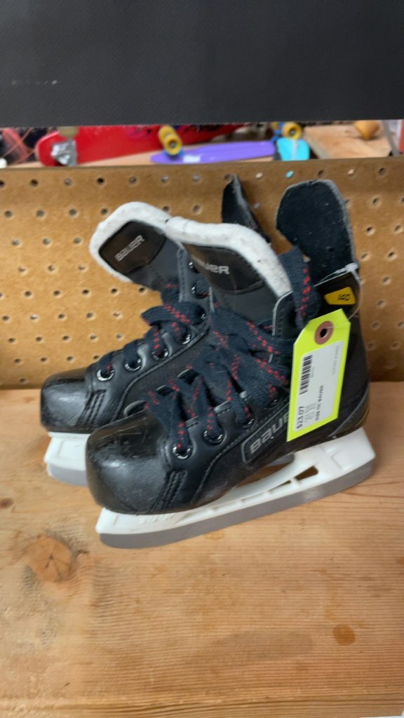 Bauer 140 Hockey Skates Size 11C