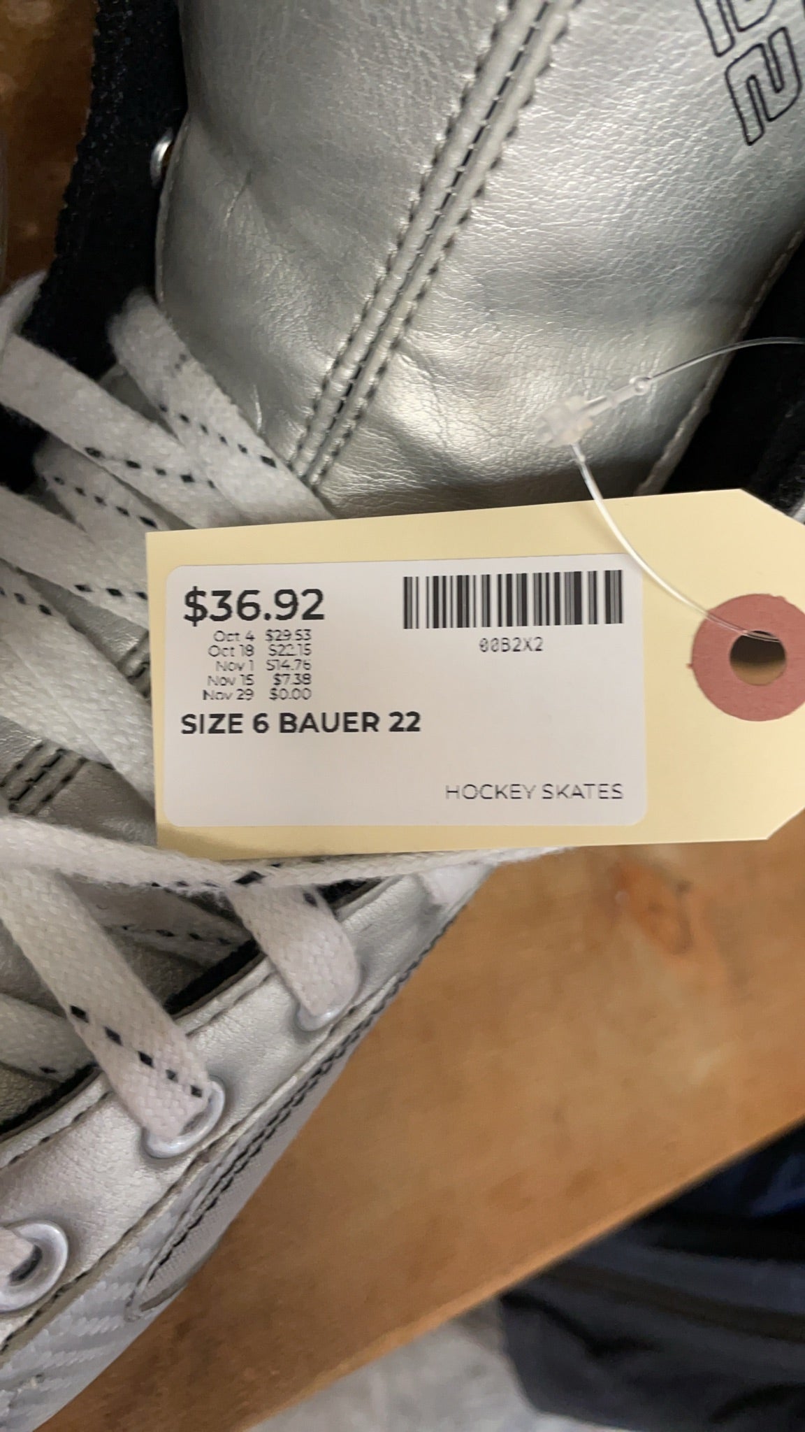 Bauer 22 Size 6 Hockey Skates